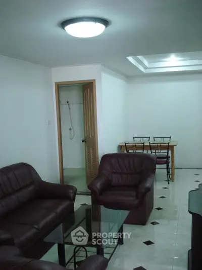  2 Bedrooms Condo -4