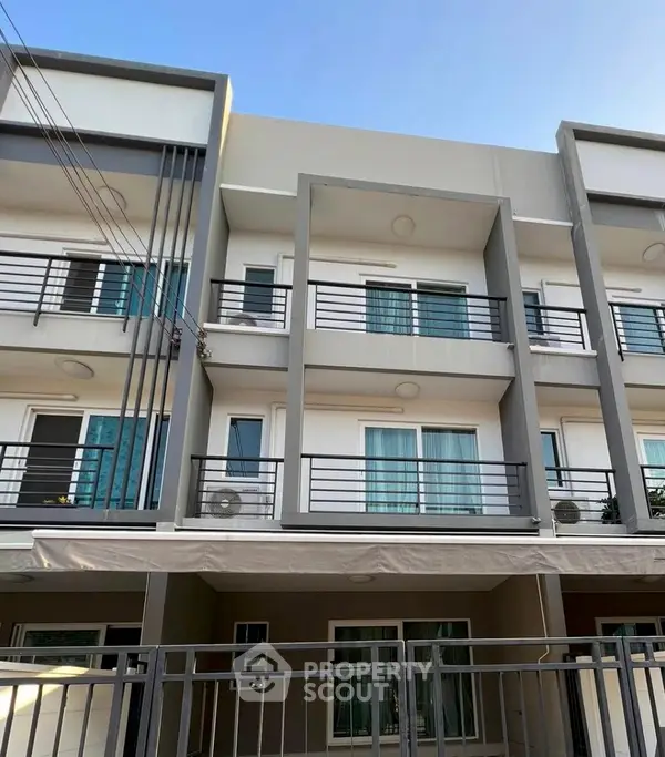 image_rental-30990349