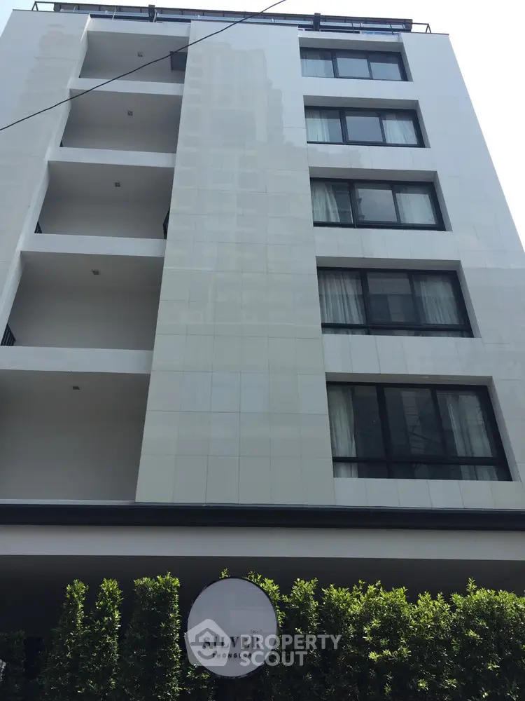  1 Bedroom Condo -1