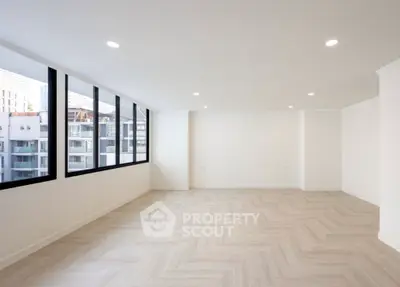 Screenshot 2569-02-05 at 22.24.44.jpg