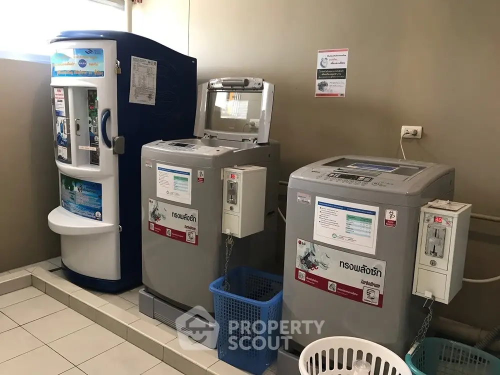  2 Bedrooms Condo at Lumpini Ville On Nut 46-1