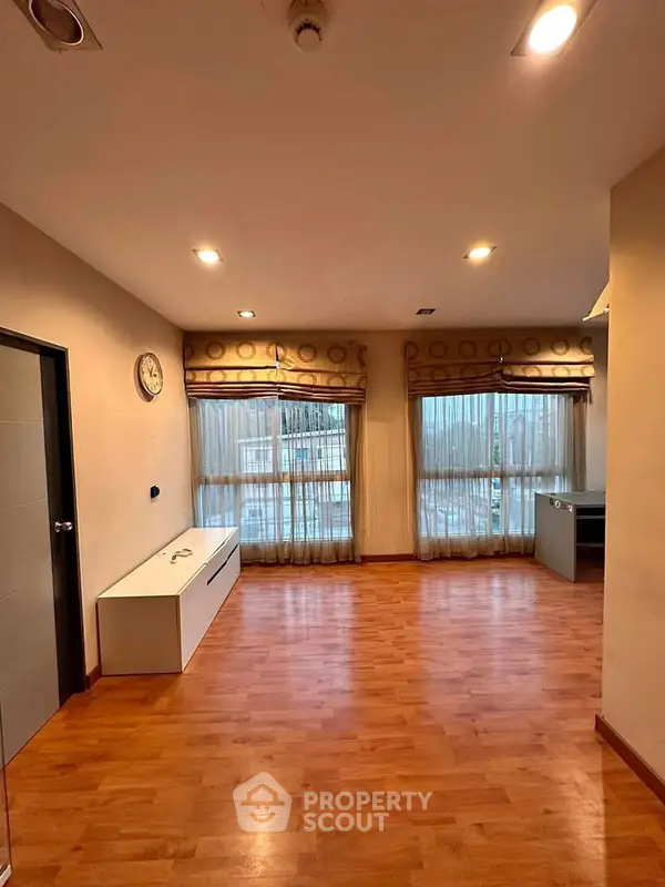 image_rental-27199024