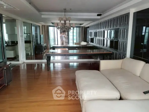 image_rental-26985881