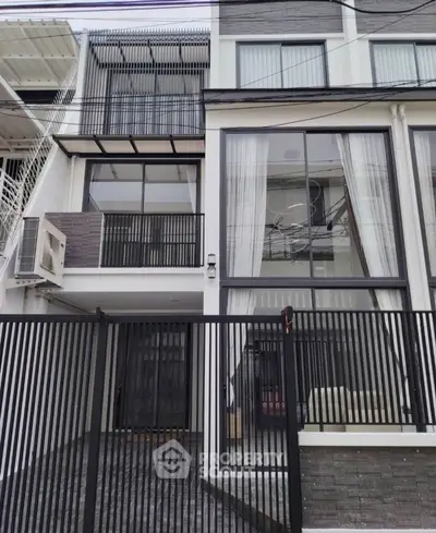 image_rental-30963935