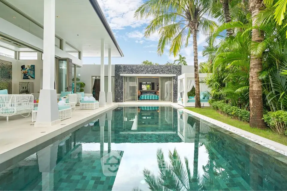 Luxurious villa with private pool and tropical garden view