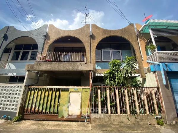 image_rental-26436098