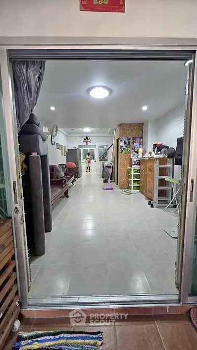 image_rental-28587144