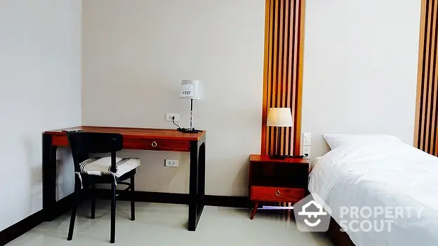 Fully Furnished 3 Bedrooms Apartment at สบายดี-4