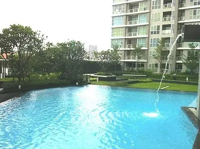 2 Bedrooms Condo at Rhythm Ratchada-2