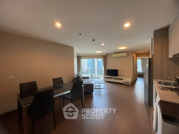 image_rental-8388344