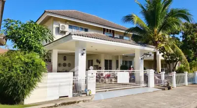 image_rental-31565076