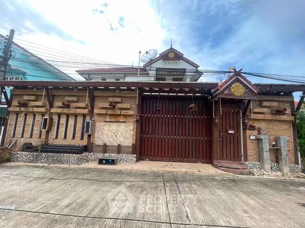 1529795-Photoroom.jpeg