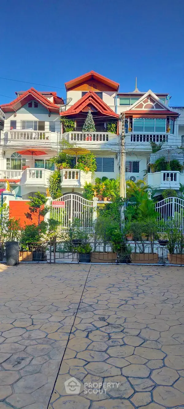 image_rental-10252746