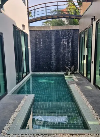 image_rental-27380776