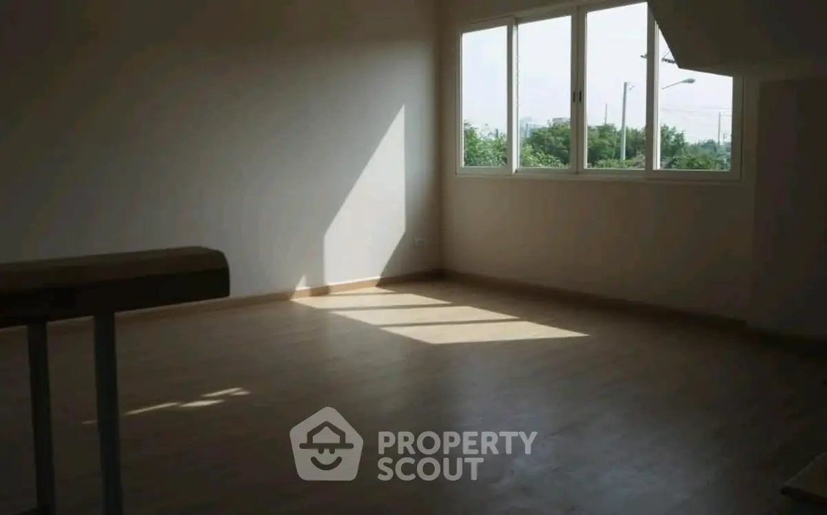 Screenshot 2025-11-13 185038.png