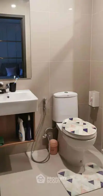 Modern bathroom with sleek fixtures and stylish decor