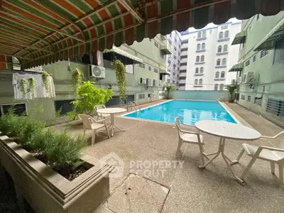 image_rental-27000890