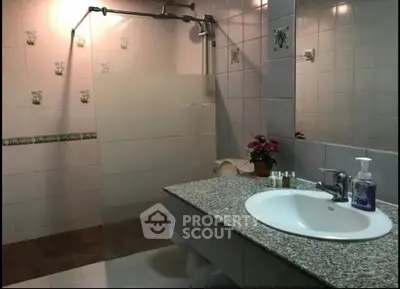  2 Bedrooms Condo at Supalai Park Phaholyothin-2