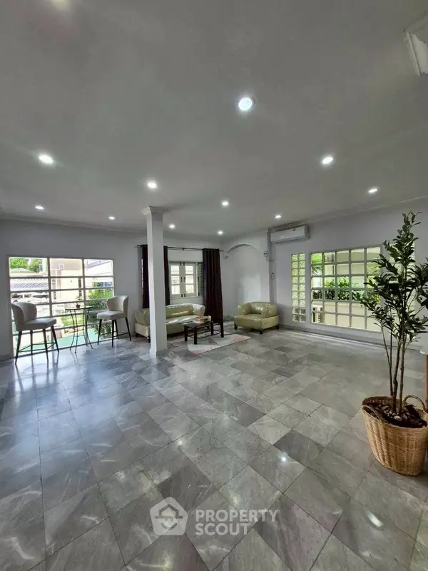 image_rental-27385198