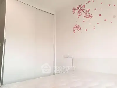 Fully Furnished 1 Bedroom Condo at Rich Park Triple Station Bedroom