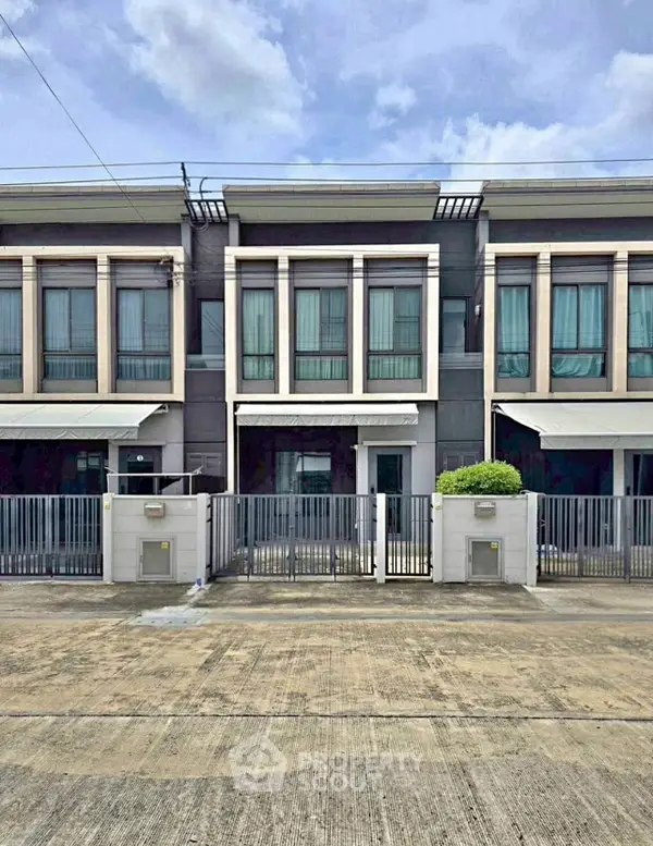 image_rental-27623916