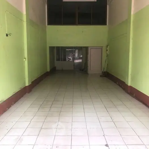 image_rental-31685595