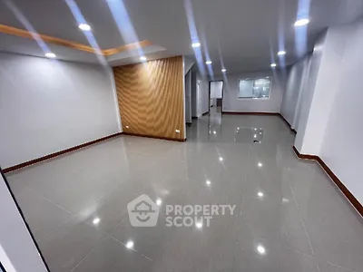 image_rental-16566360