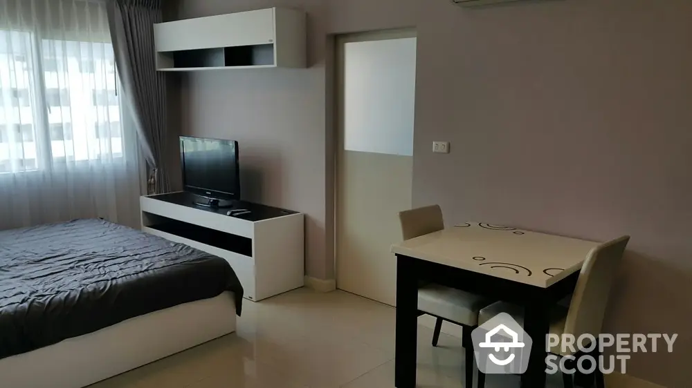  1 Bedroom Condo -1