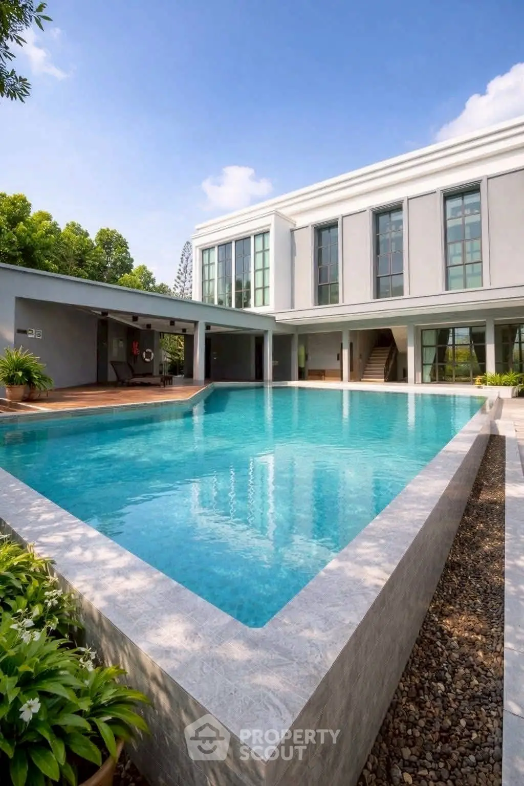 Luxurious modern home with stunning pool and sleek architecture