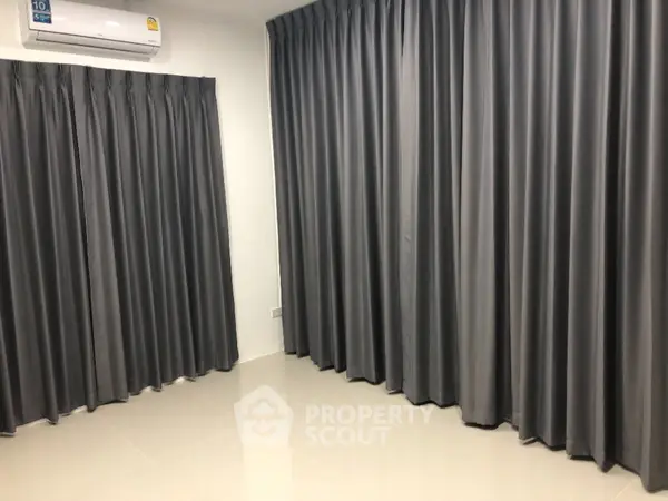 image_rental-17030289