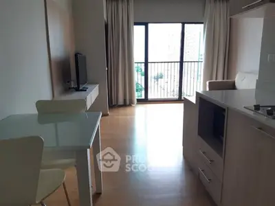 Fully Furnished 1 Bedroom Condo at Noble Revent-5