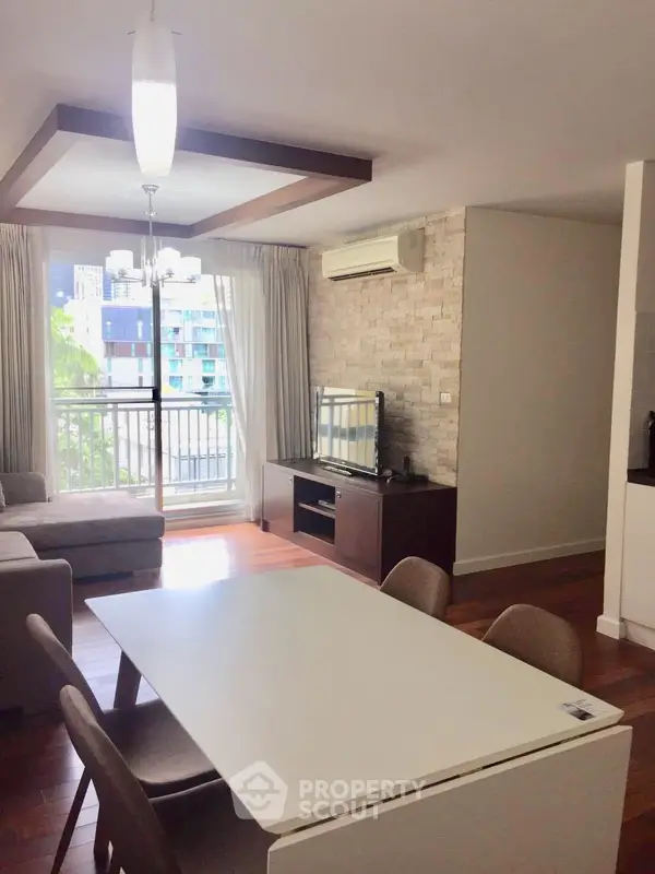 image_rental-5294727