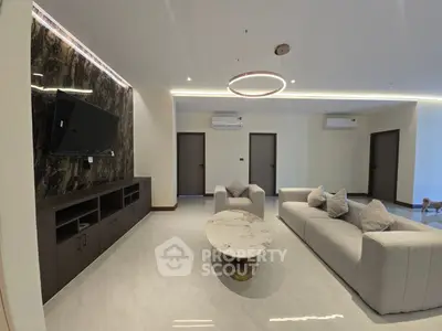 image_rental-30383022