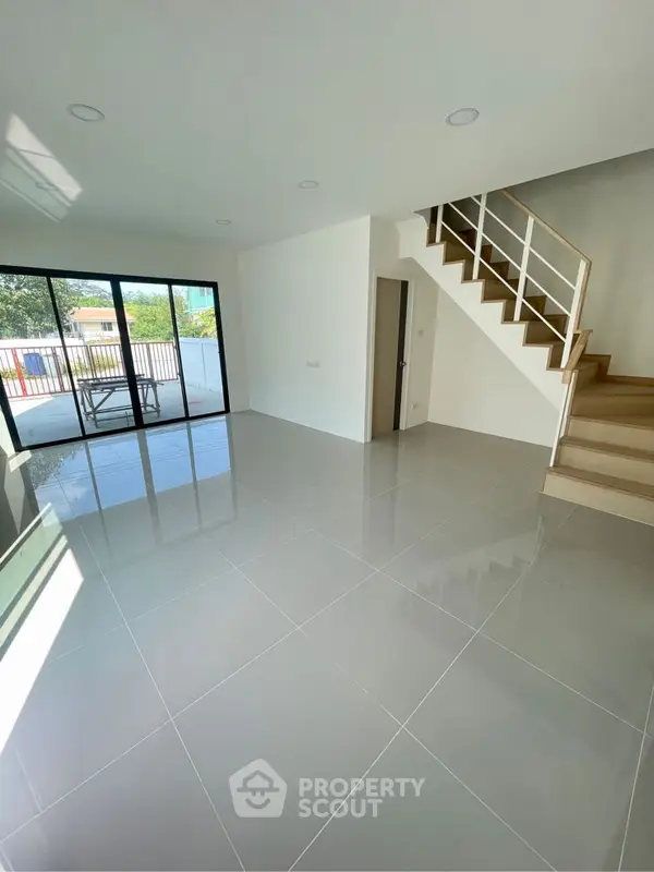 image_rental-29151898