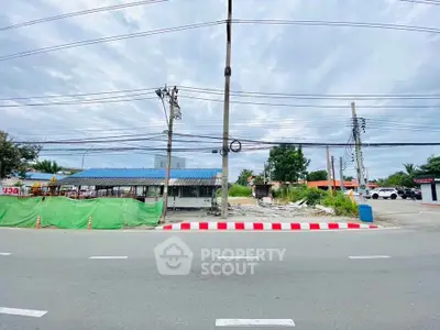Vacant land plot with potential for development in urban area