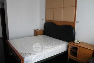  2 Bedrooms Condo -3