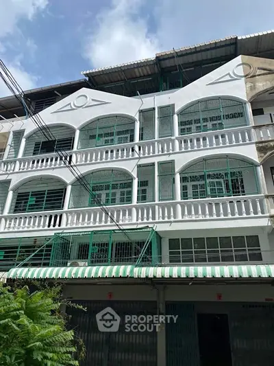 image_rental-26736799