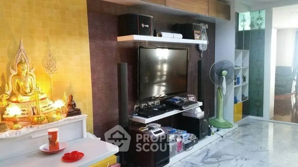  4 Bedrooms Condo at Condo One Soho-1