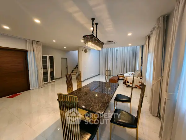 image_rental-28464166