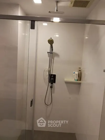  1 Bedroom Condo at The Room Sukhumvit 21-7