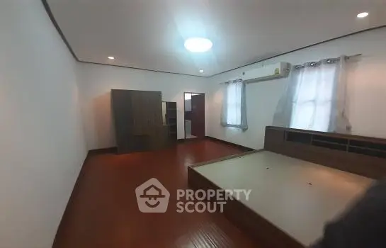 image_rental-11742781