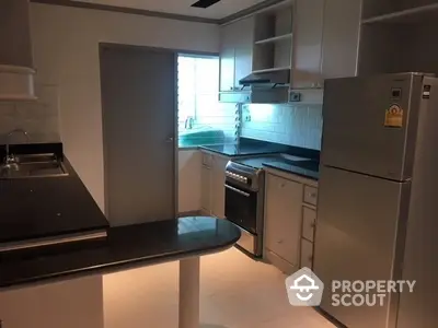  3 Bedrooms Condo -4