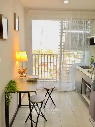 Fully Furnished 1 Bedroom Condo at The Base Sukhumvit 77-2
