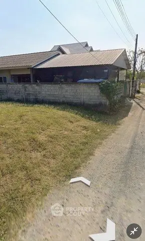 Charming suburban house with spacious yard and covered patio