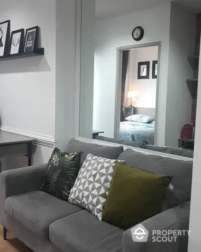 Fully Furnished 1 Bedroom Condo at Chapter One Midtown Ladprao 24-4