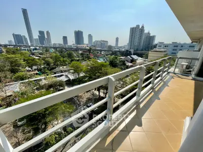 Fully Furnished 2 Bedrooms Condo at Waterford Sukhumvit 50 Condominium-3