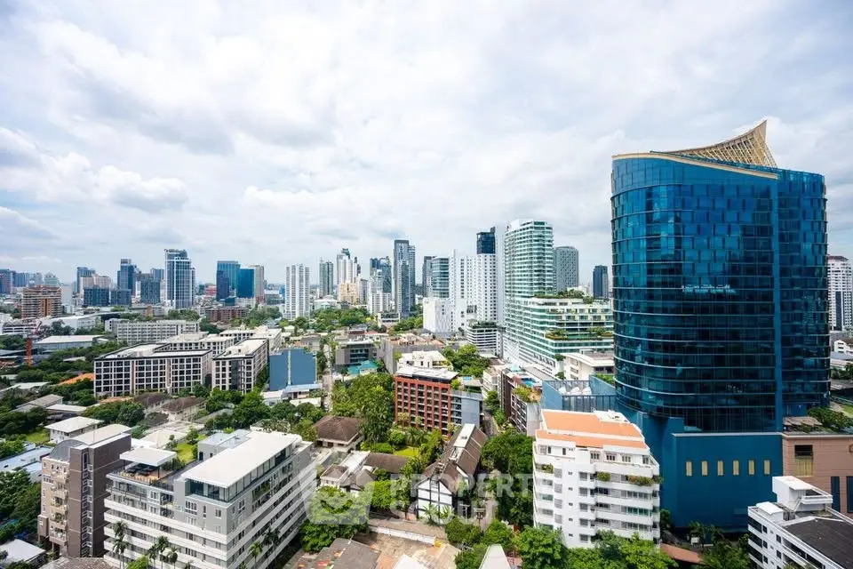 Stunning cityscape view showcasing modern skyscrapers and lush greenery, perfect for urban living enthusiasts.