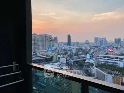 Fully Furnished 1 Bedroom Condo at Lumpini Suite Dindaeng Ratchaprarop-5