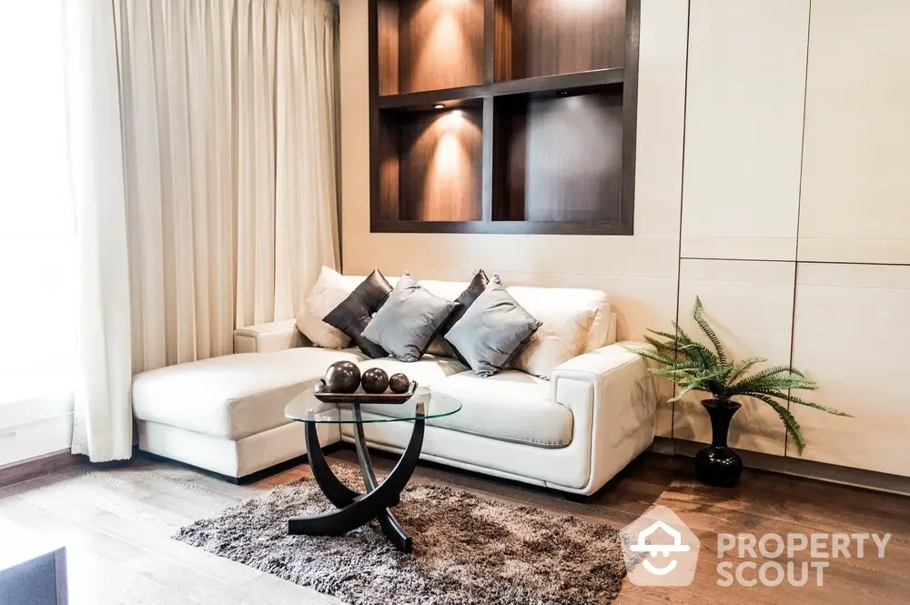  2 Bedrooms Condo at The Address Chidlom-1