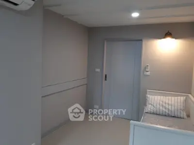  2 Bedrooms Condo -4